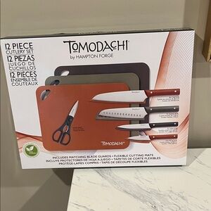 Tomodachi 12-Piece Cutlery Set with Cutting Mats